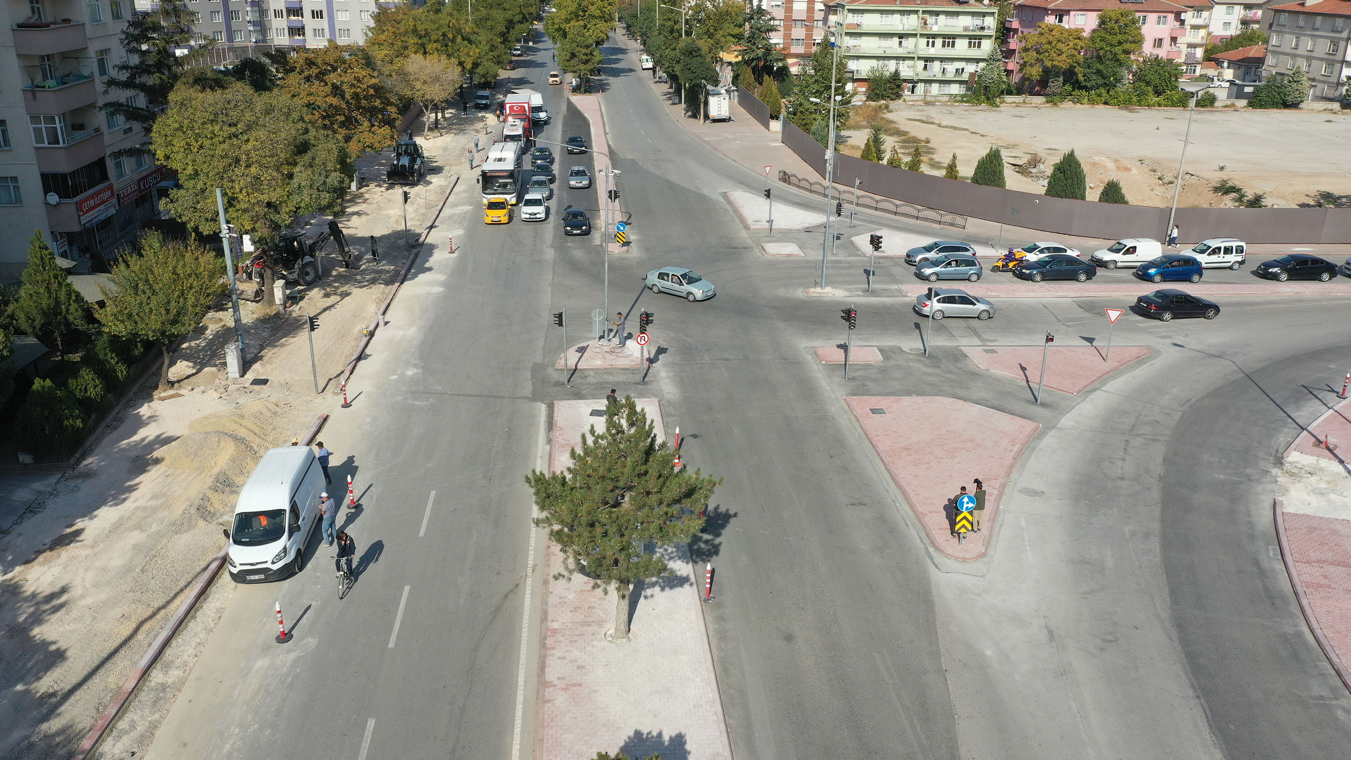 konya-buyuksehir-kavsak-duzenlemeleriyle-trafigi-rahatlatiyor4.jpg
