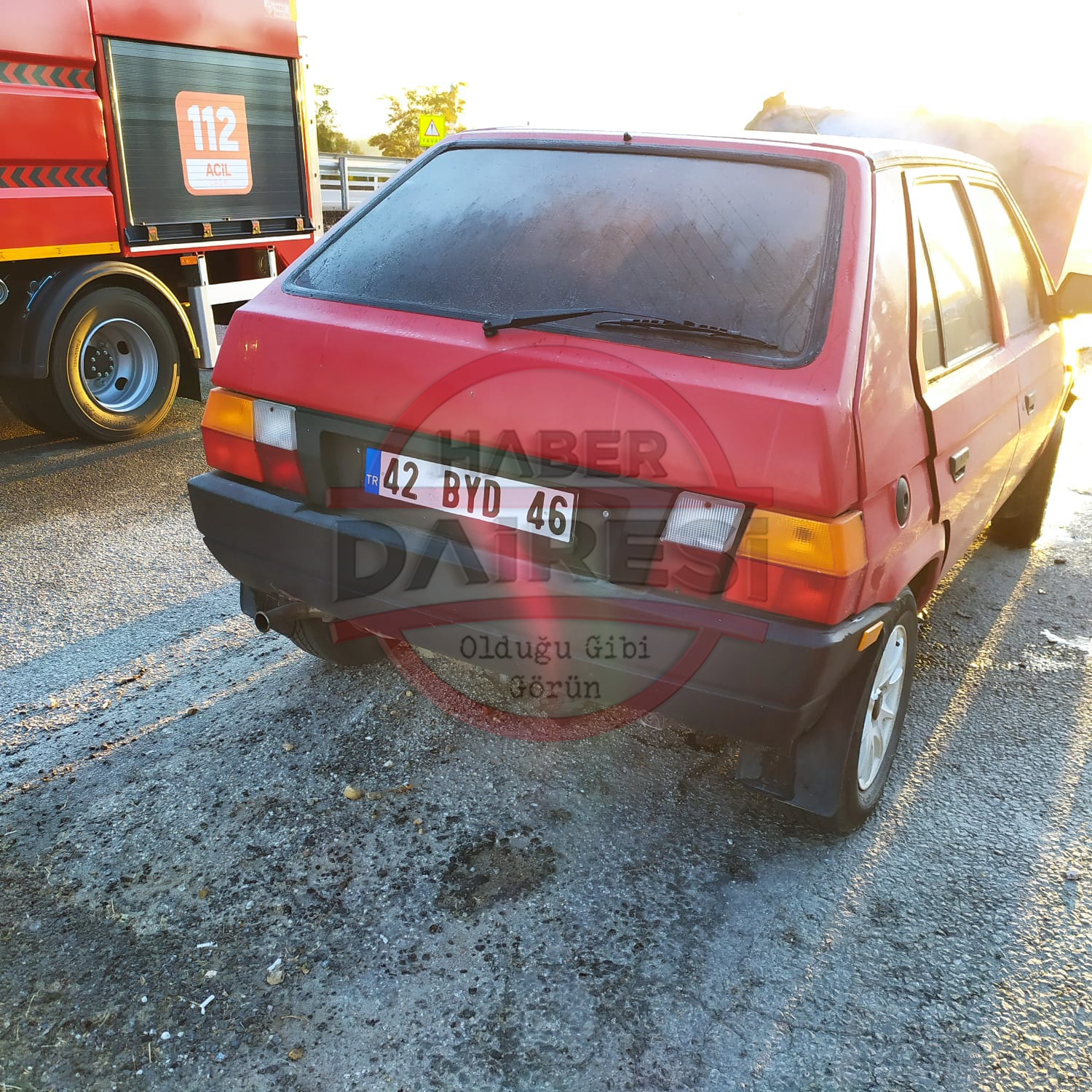 konyada-seyir-halindeki-otomobil-yandi-003.jpg