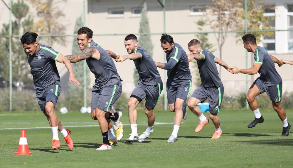 konyaspor-galatasaray-maci-hazirliklarina-devam-ediyor3.jpg