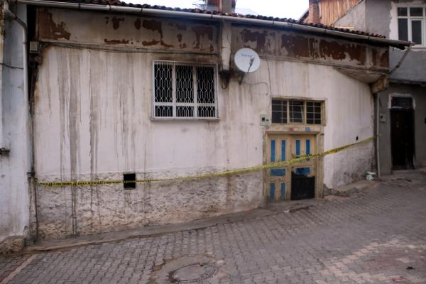 sobadan-yangin-cikan-evdeki-kucuk-cocuk-hayatini-kaybetti.jpeg