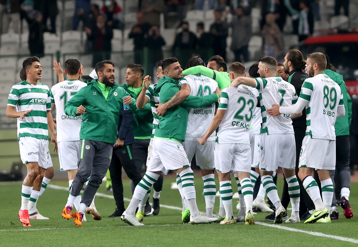 konyaspor-4-yil-sonra-fenerbahceye-ilki-yasatti.jpg