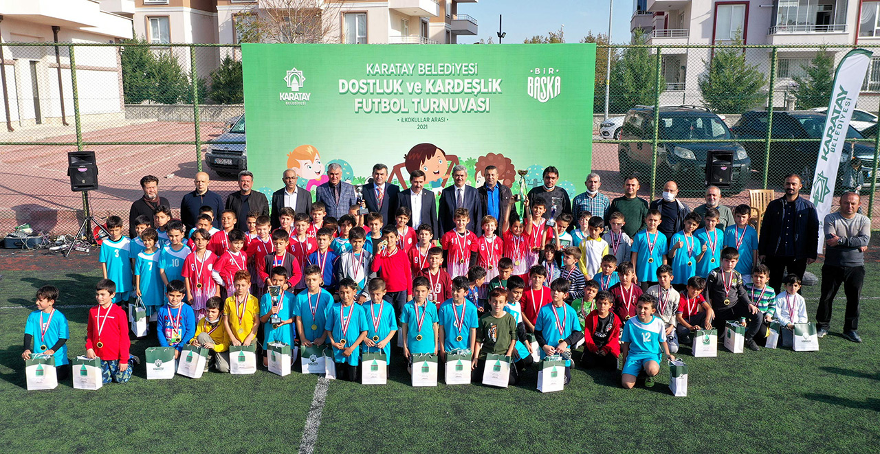 ilkokullar-arasi-futbol-turnuvasi-4.jpg