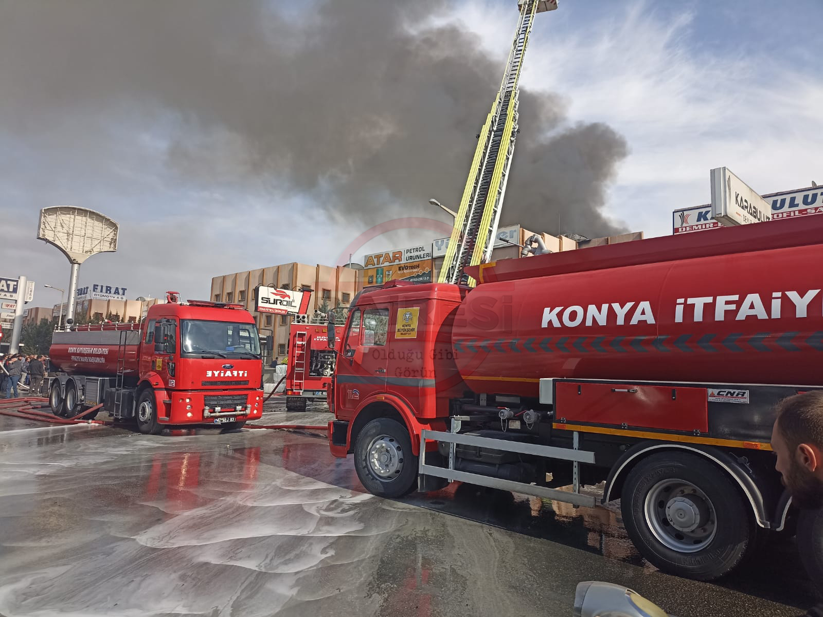 konya-uzman-sanayi-sitesinde-korkutan-yangin-003.jpg