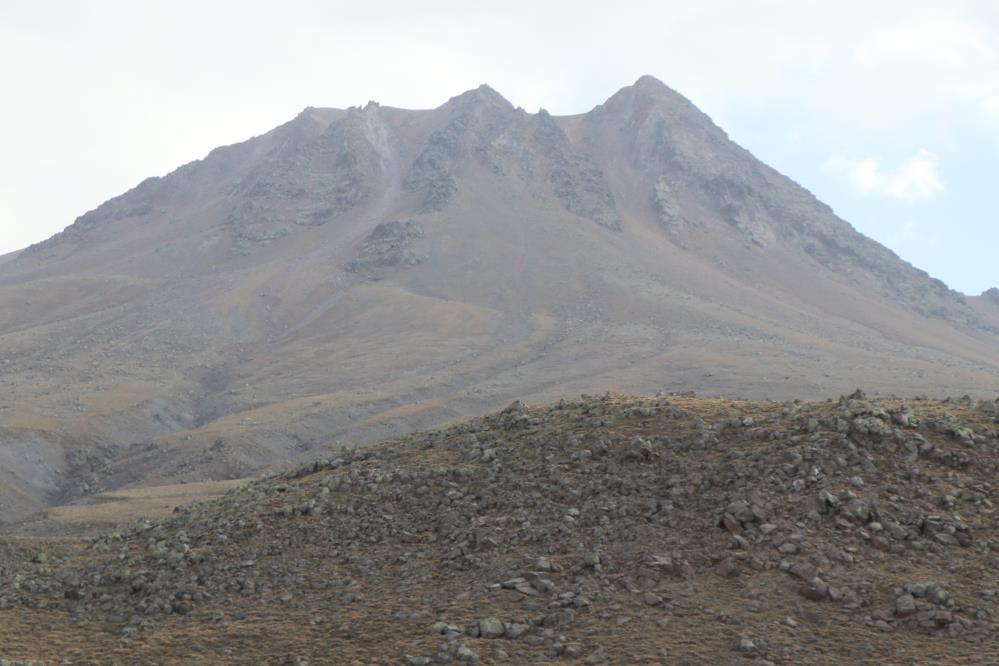2021/11/18/depremler-hasan-dagi-volkanizmasini-harekete-gecirdi.jpg