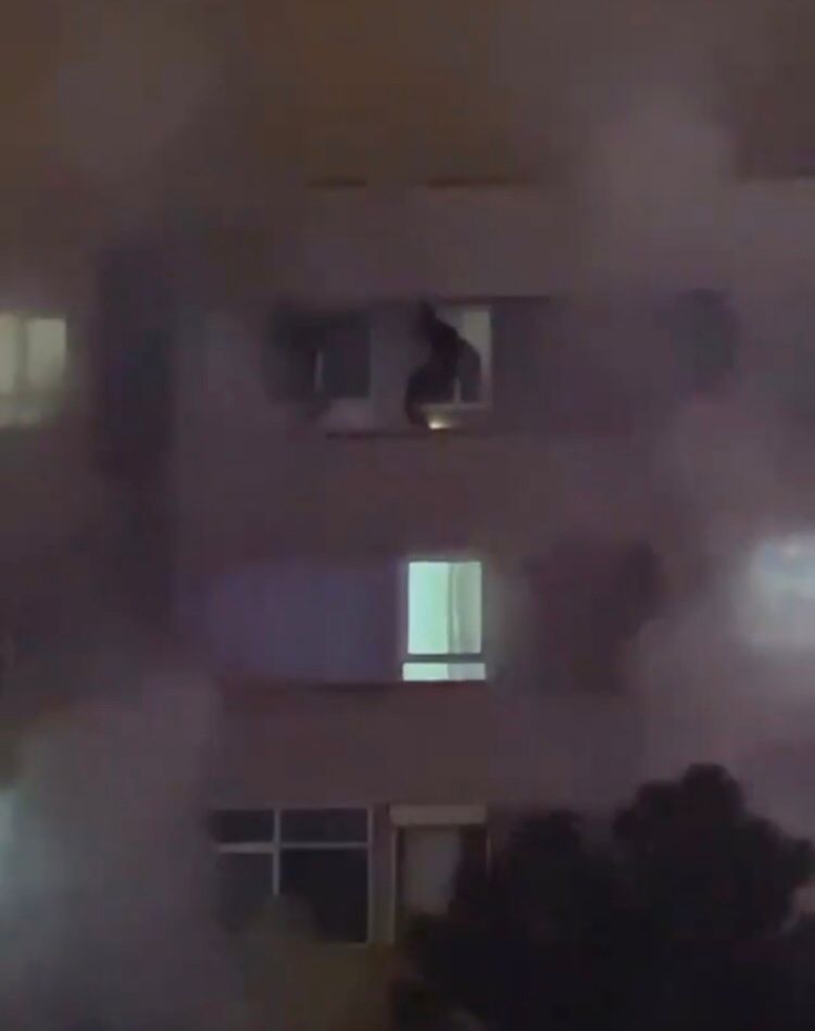 son-dakika-konyada-5-katli-binada-yangin-mahsur-kalanlar-kurtarildi.jpeg