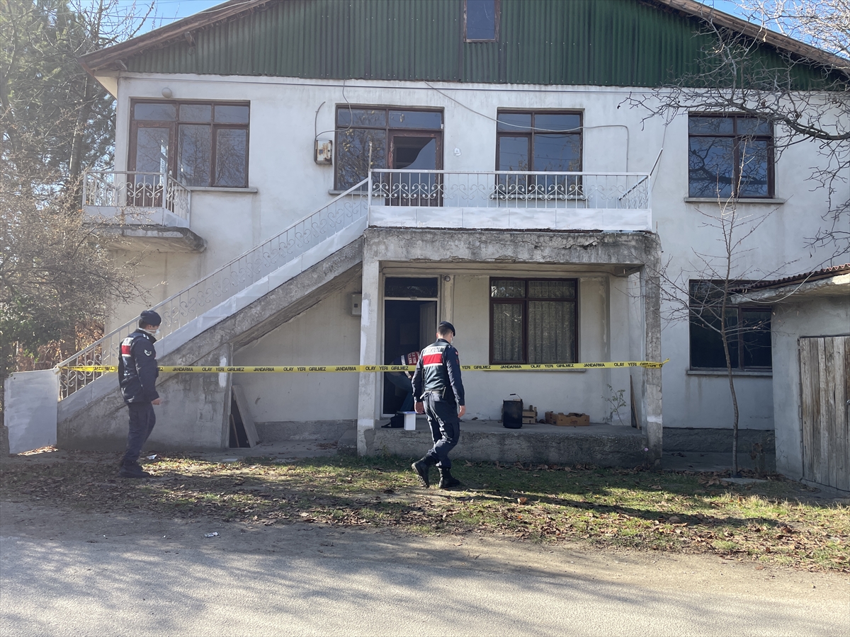 boluda-4-gundur-kendisinden-haber-alinamayan-kisi-evinde-olu-bulundu-3.jpg