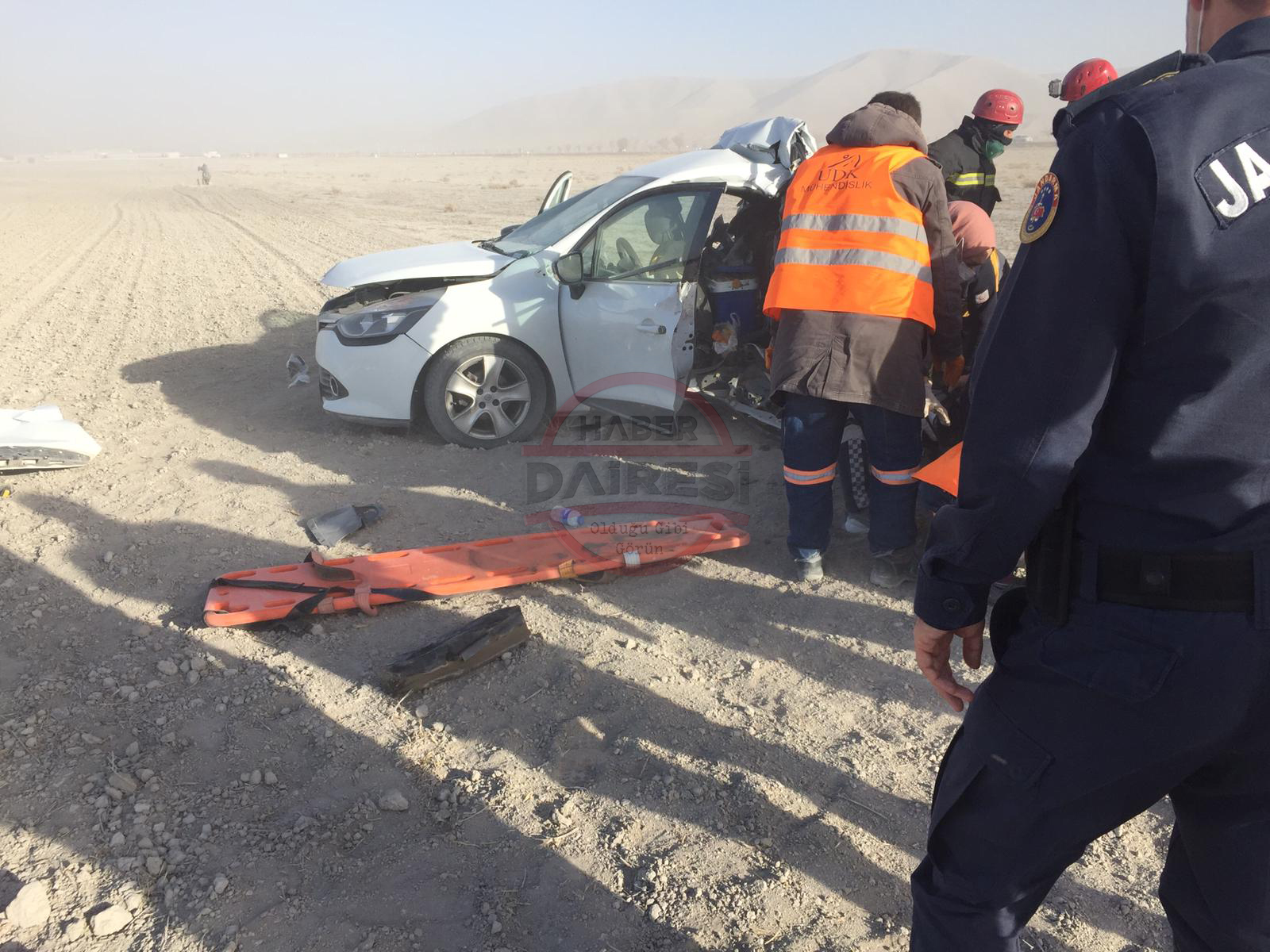 son-dakika-konyada-kamyonla-otomobil-carpisti-2-olu-1-yarali.jpg