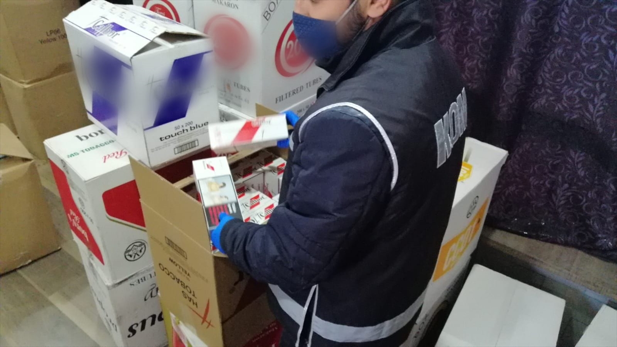 konyada-kacak-sigara-operasyonu-6-milyon-makaron-ele-gecirildi-001.jpg