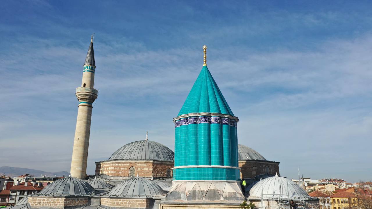 mevlana-muzesindeki-yesil-kubbe-yenilendi-iste-ilk-goruntu-003.jpg