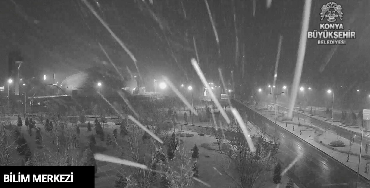 konyada-beklenen-kar-yagisi-basladi-iste-sehirde-son-durum-021.png