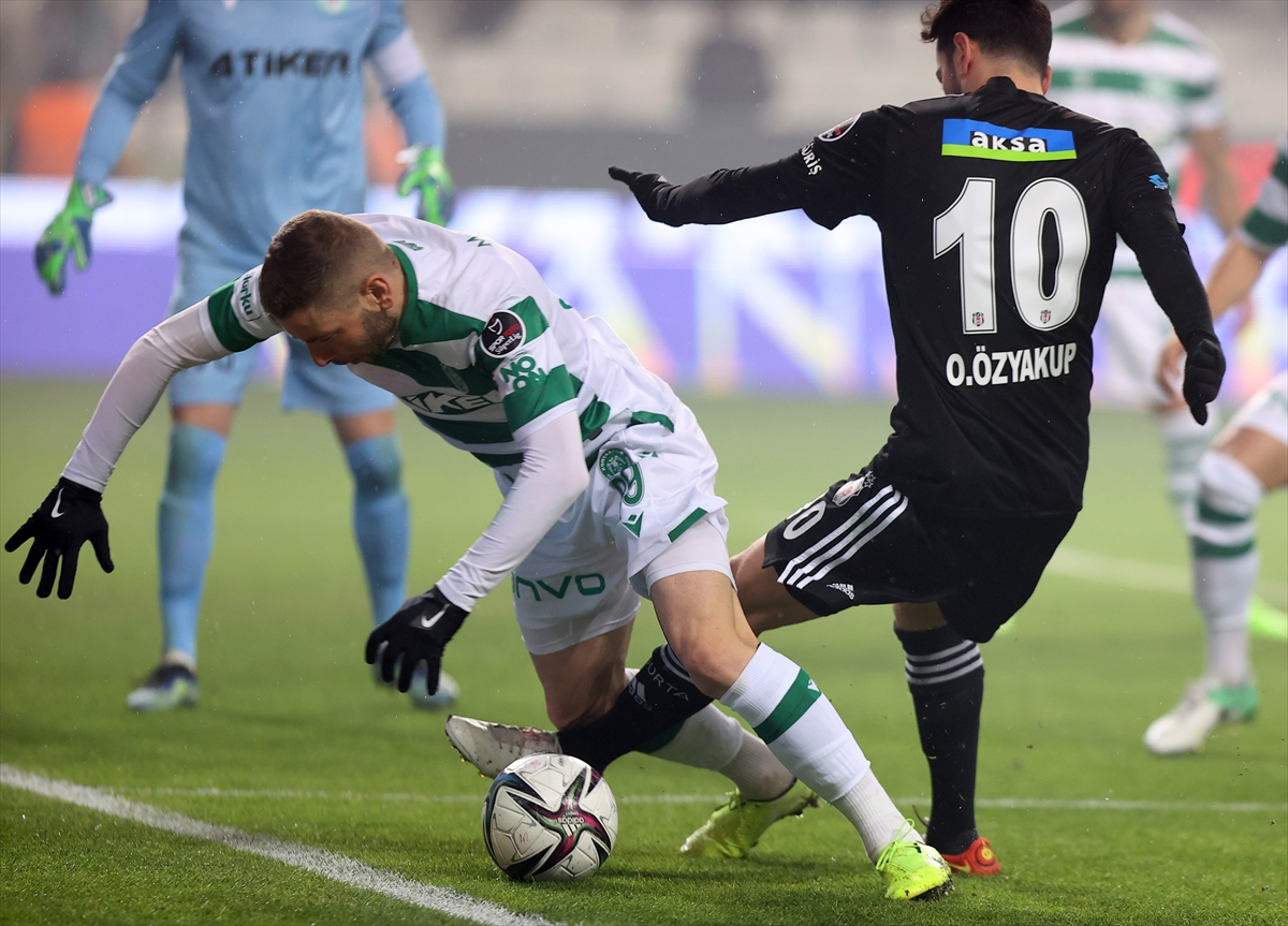 konyaspor-besiktas-maci-2.jpg