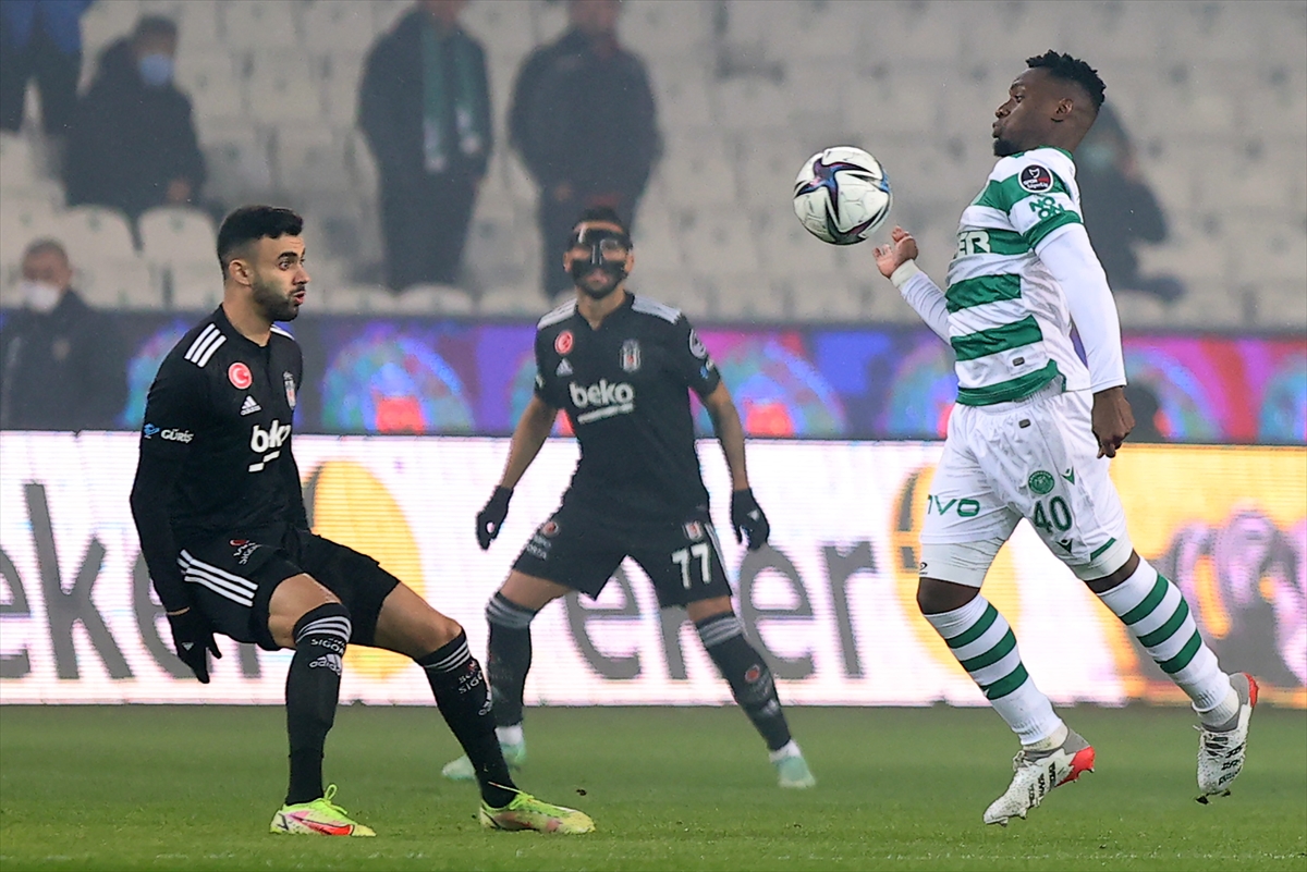 konyaspor-besiktas-maci-3.jpg
