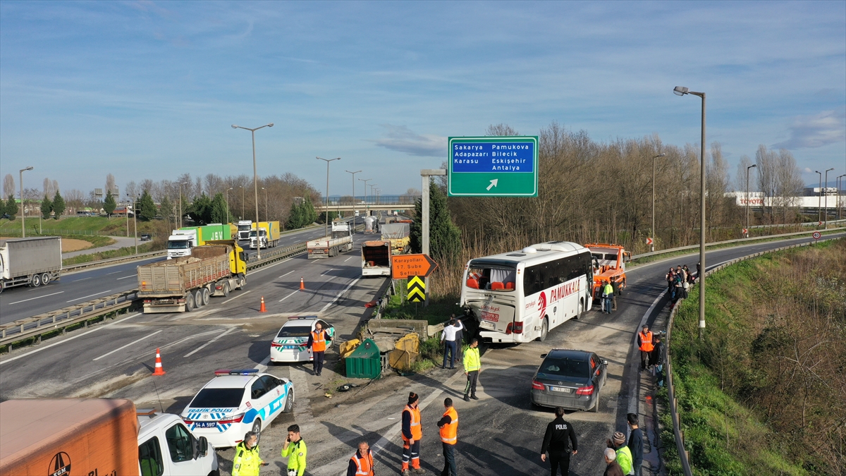 anadolu-otoyolunda-kaza-1.jpg