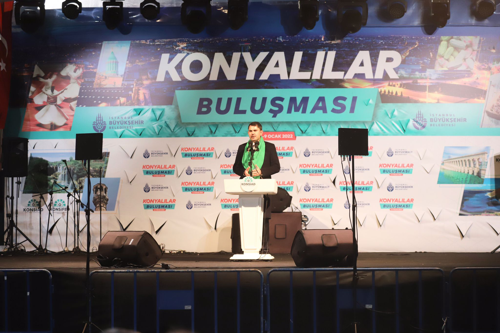 bakan-kurum-ve-baskan-altay-istanbuldaki-konyalilarla-bulustu-001.jpg