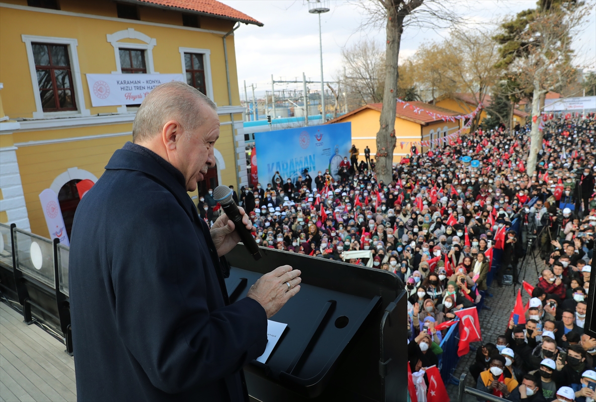 cumhurbaskani-erdogan-konyada-halka-seslendi-003.jpg