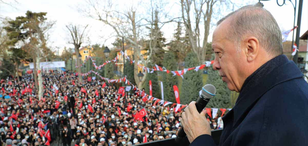 cumhurbaskani-erdogan-konyada-halka-seslendi.jpg
