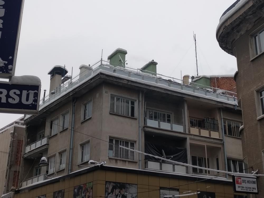 konyada-4-katli-binada-korkutan-yangin-2.jpg