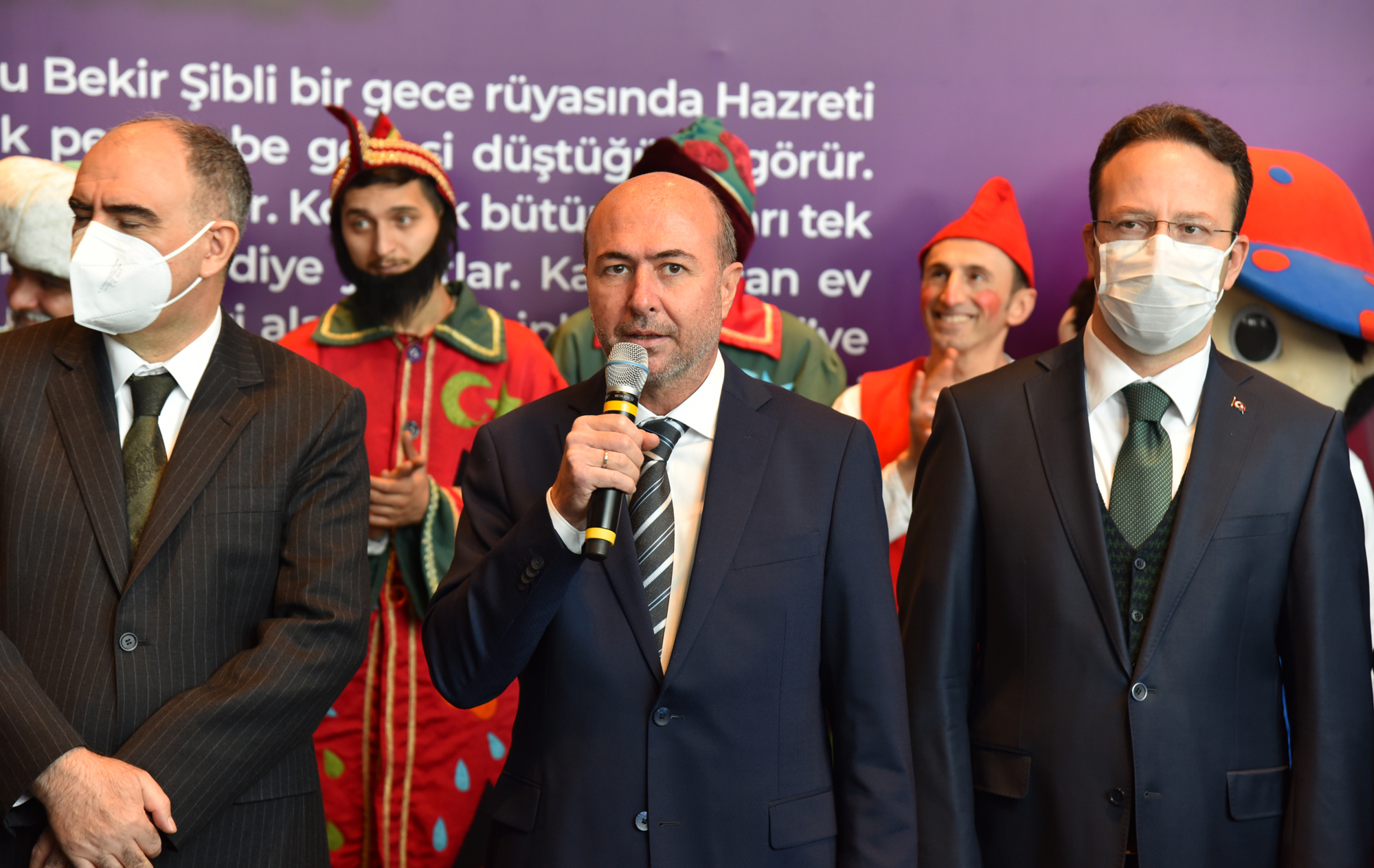 turkiyenin-en-buyuk-cocuk-festivali-selcukluda-sivlilik-coskusu-002.jpg