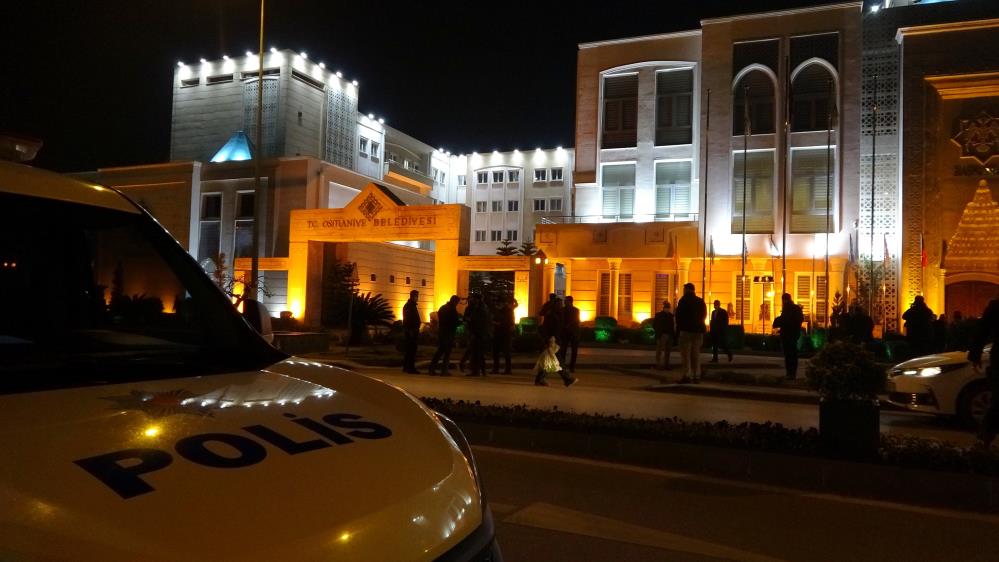 belediye-binasina-silahli-saldiri.jpeg