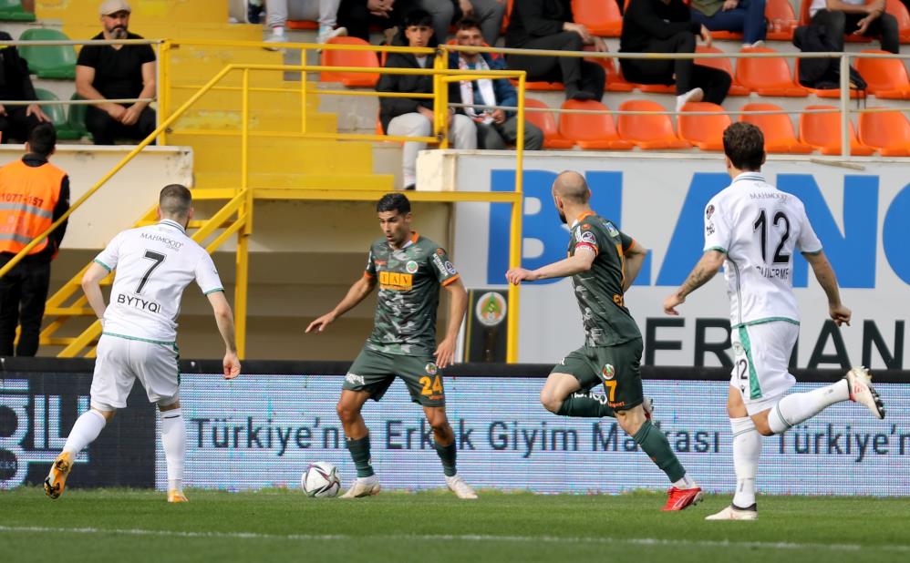alanyaspor-konyaspor-2.jpg
