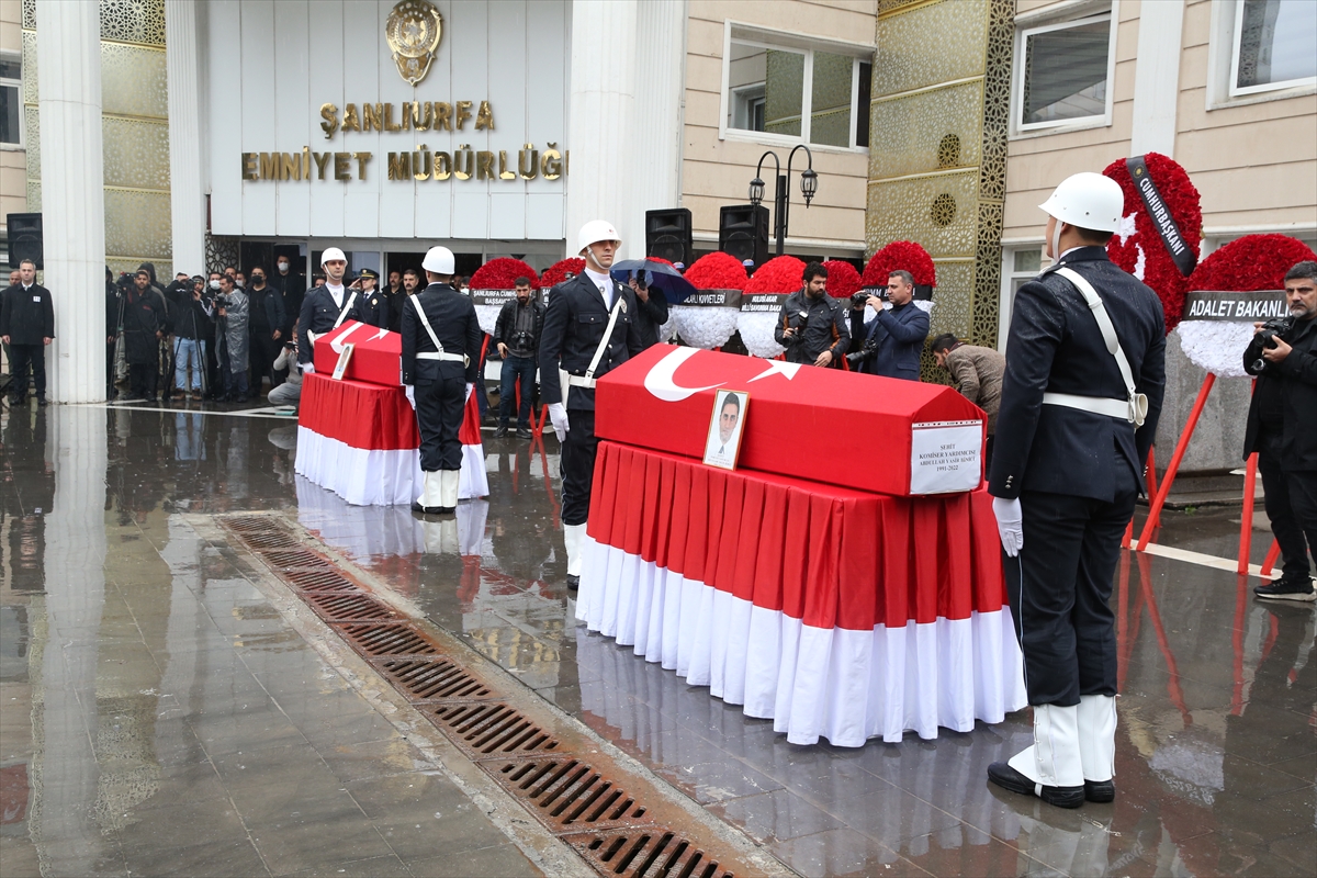 sehit-iki-polisin-cenazeleri-memleketlerine-ugurlandi-003.jpg