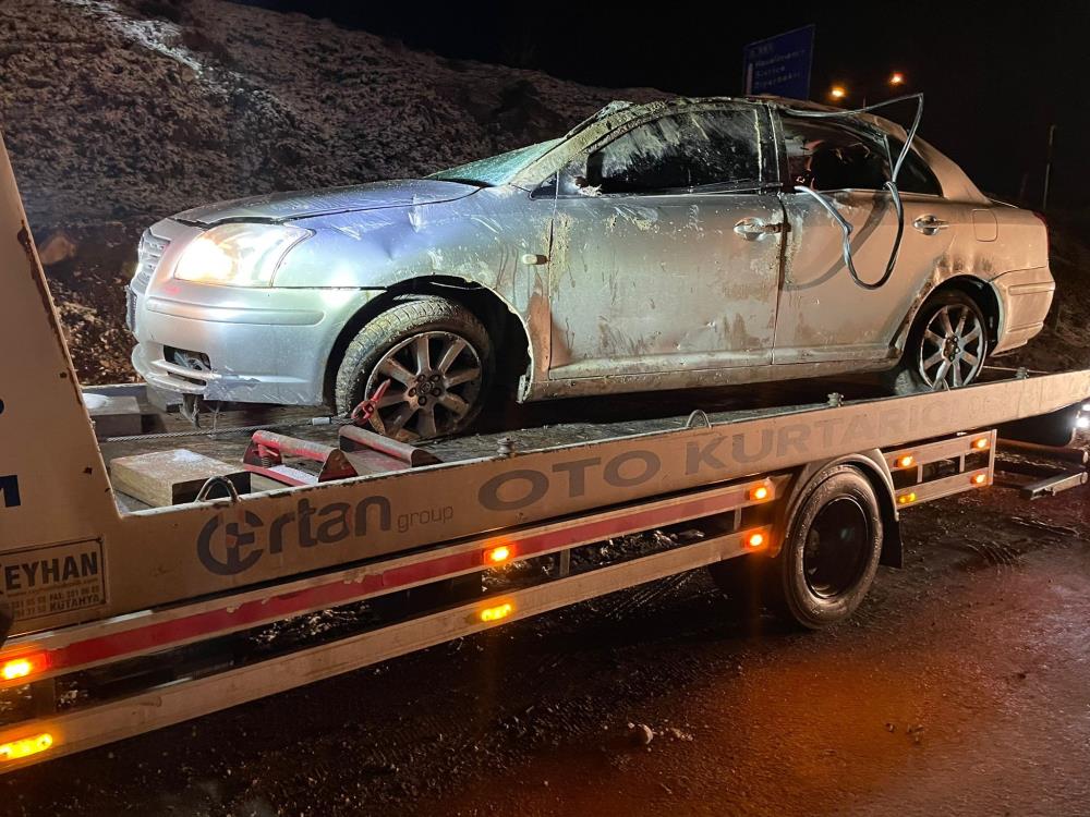 otomobil-takla-atti-1-olu-3-yarali-001.jpg