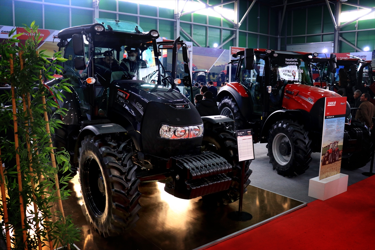 turktraktorun-1-milyonuncu-urunu-konya-tarim-fuarinda-002.jpg