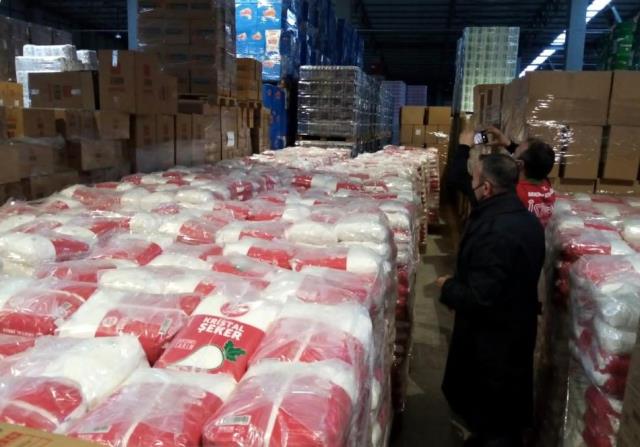 vatandasa-yok-denilen-toz-sekerler-depodan-cikti-tam-48-ton-002.jpg