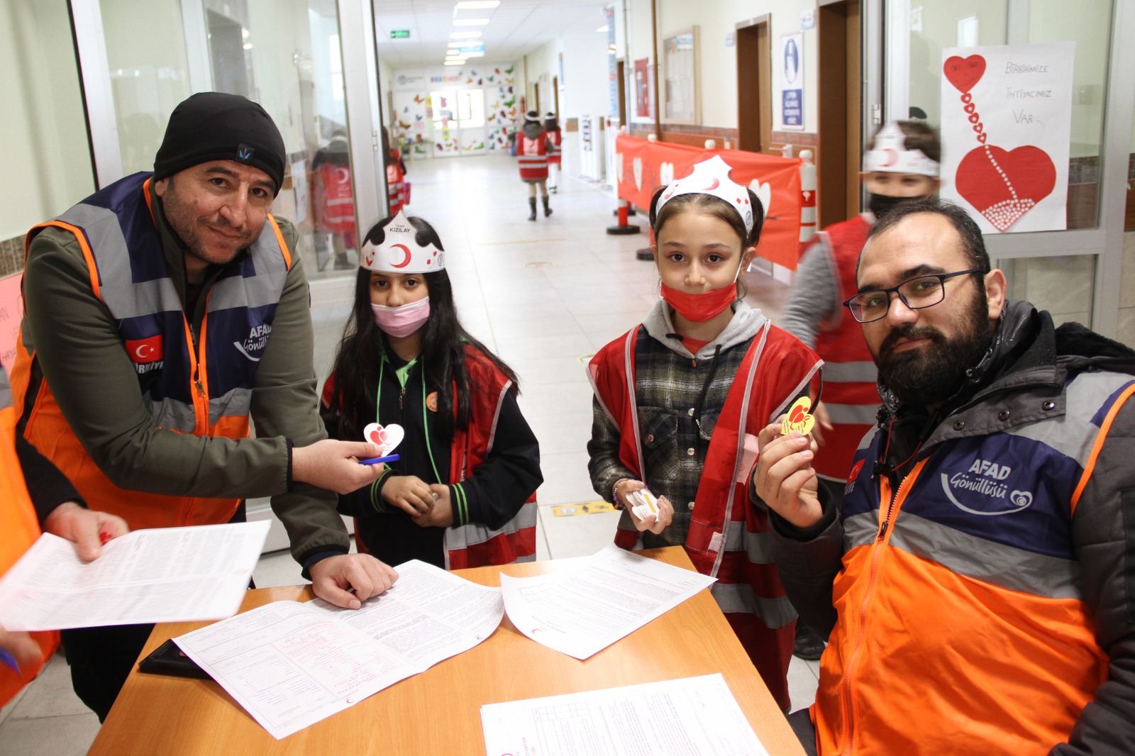 konya-afad-gonulluleri-sehitlerimizi-kan-bagisiyla-andi-002.jpeg