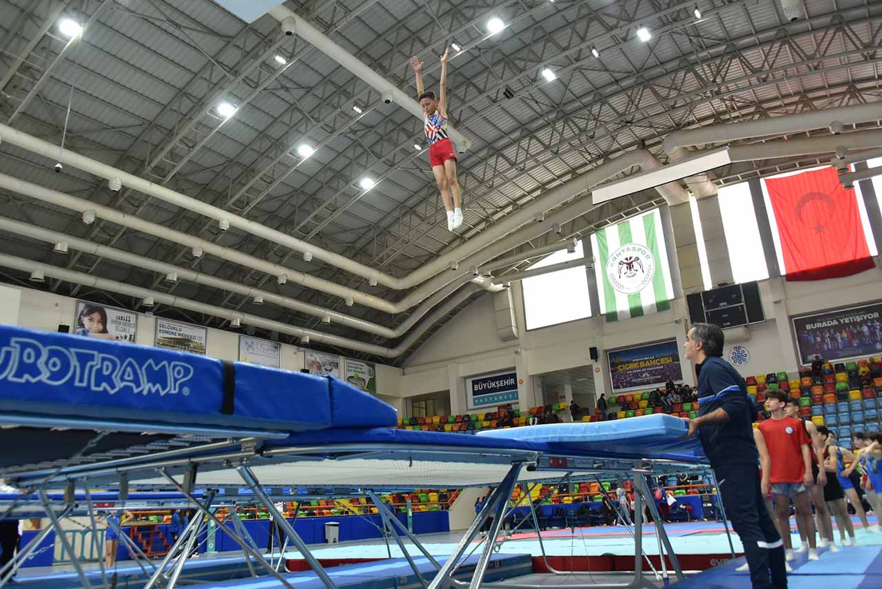 trampolin-cimnastik-federasyon-kupasinaa-karatay-damgasi-3.jpg