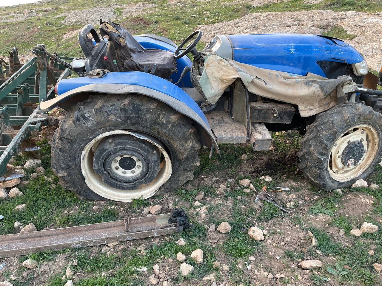 traktor-devrildi-1-olu-1-yarali.jpg