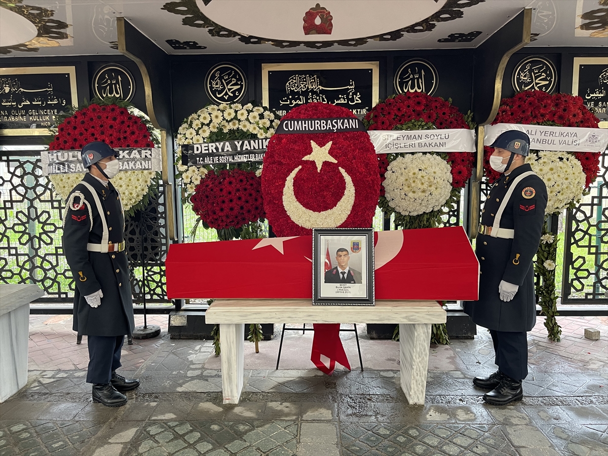 sehit-jandarma-astsubay-cavus-burak-sahin-son-yolculuguna-ugurlandi-002.jpg