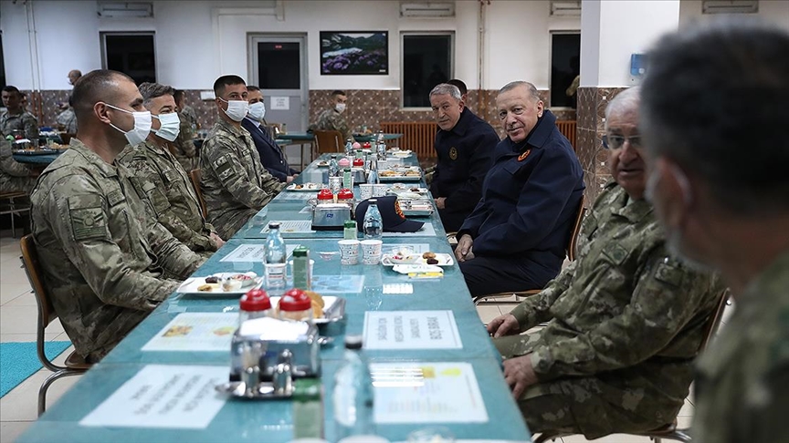 cumhurbaskani-erdogandan-mehmetcige-iftar-surprizi.jpg