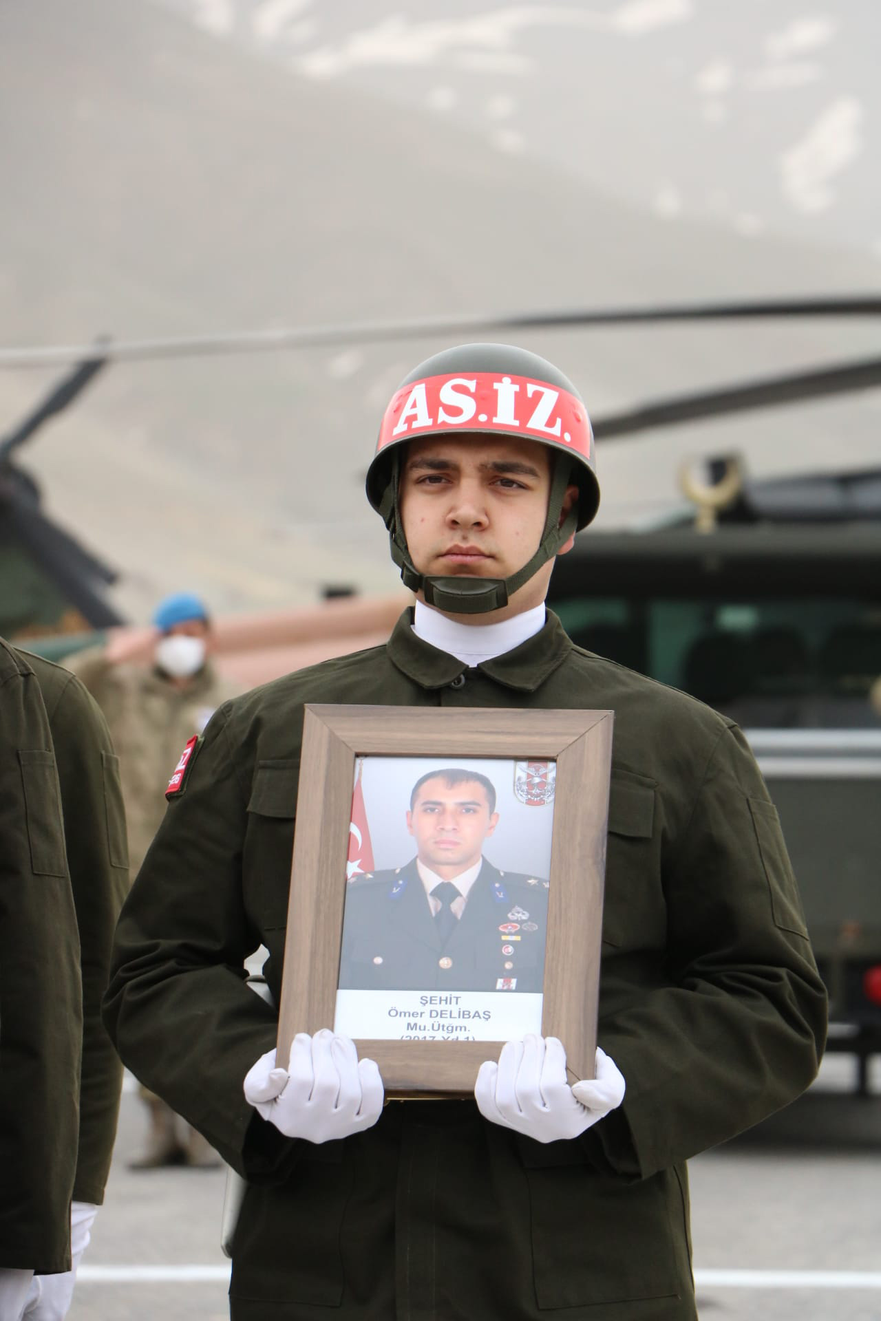 sehit-ustegmen-omer-delibas-icin-hakkaride-toren-3.jpg