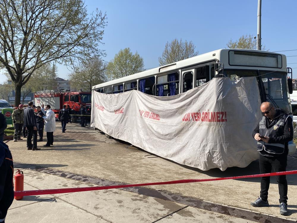 infaz-koruma-memurlarini-tasiyan-otobuse-bombali-tuzak-2.jpg