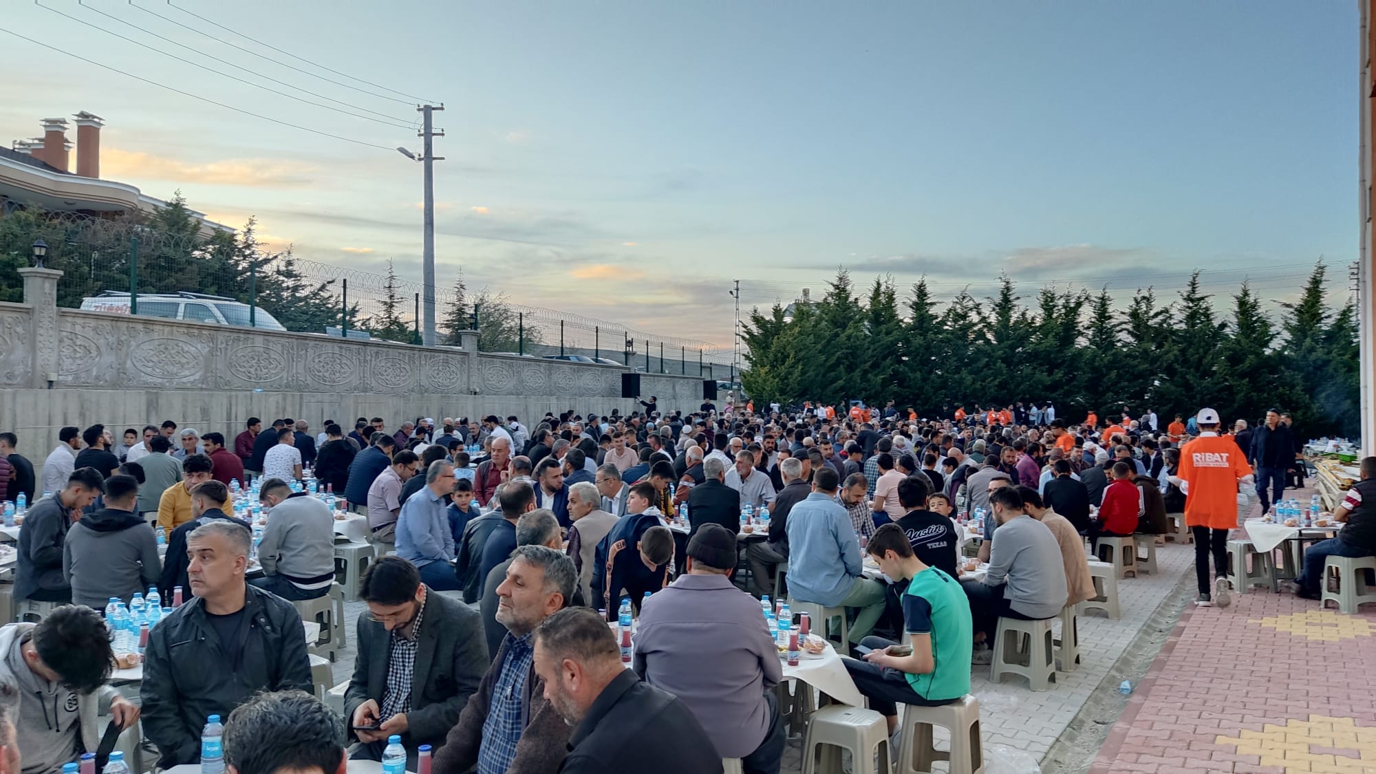 ribatin-geleneksel-iftar-programina-yogun-ilgi-001.jpeg