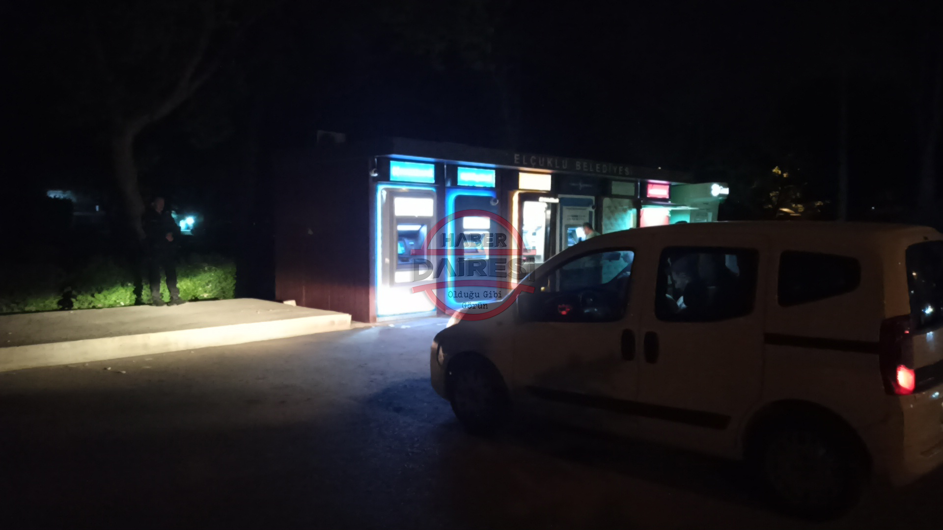 konyada-polis-atm-soygunu-ihbarina-gitti-gercek-bambaska-cikti-003.jpg