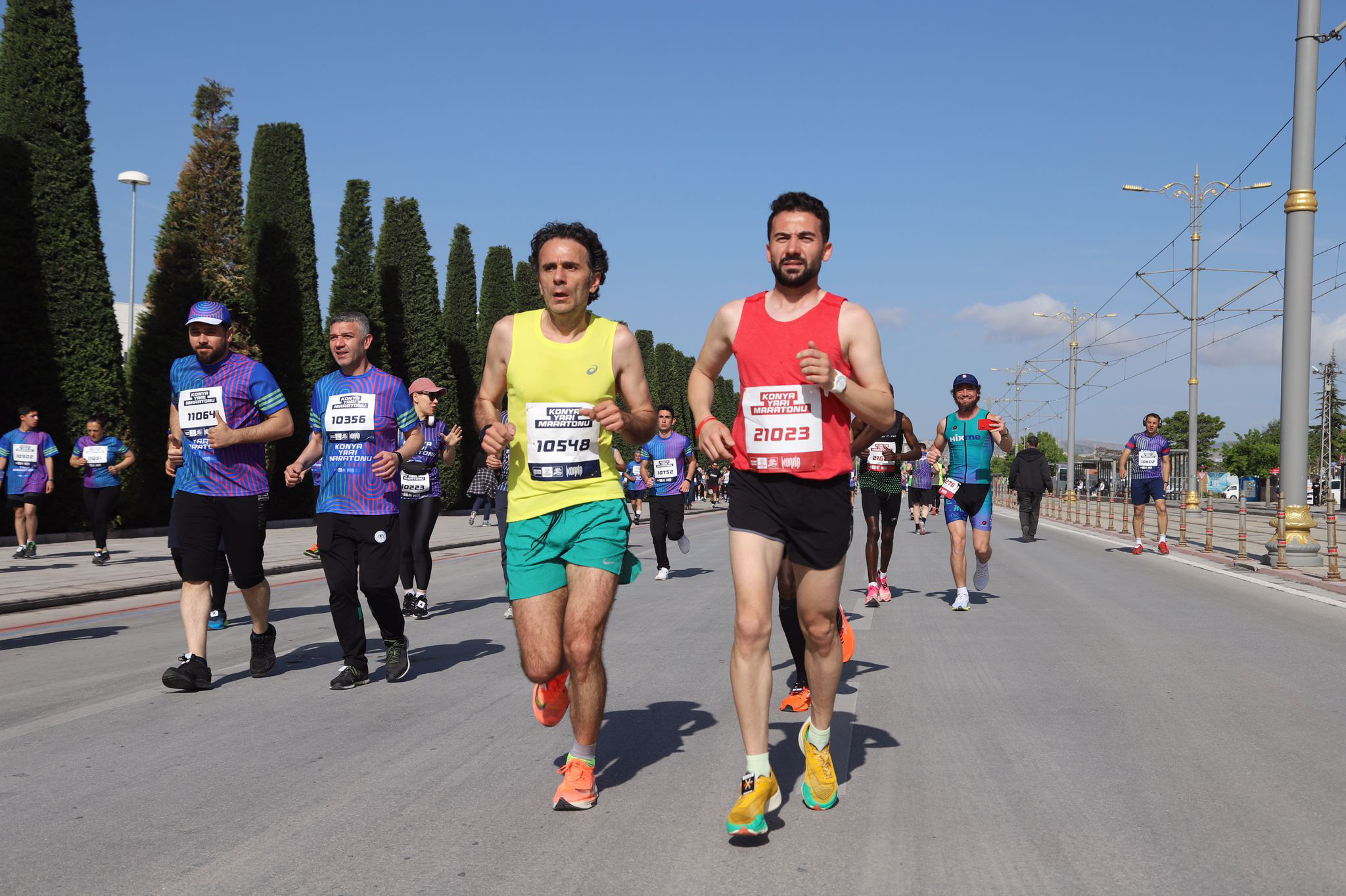 2022/05/15/konya-yari-maratonu-coskuyla-tamamlandi-004.jpg