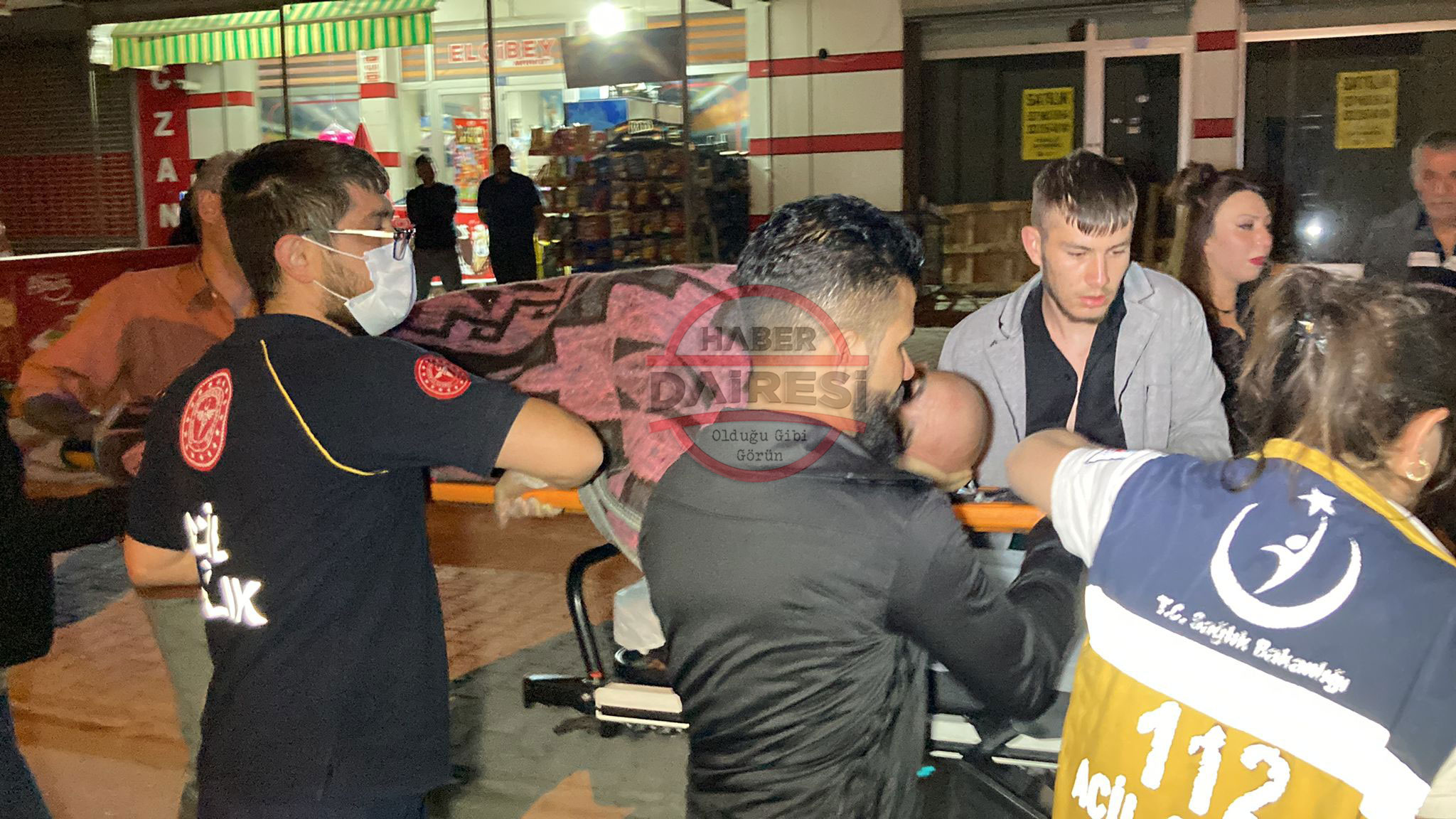konyada-bicakla-yaralanan-gencin-yakinlari-suphelinin-2-yakinini-vurdu-001.jpg
