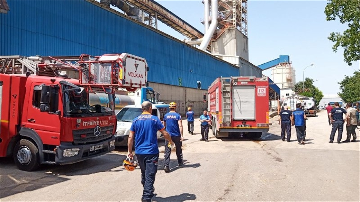 fabrikada-kazan-patlamasi-1-isci-oldu-3-kisi-de-yaralandi-004.jpg