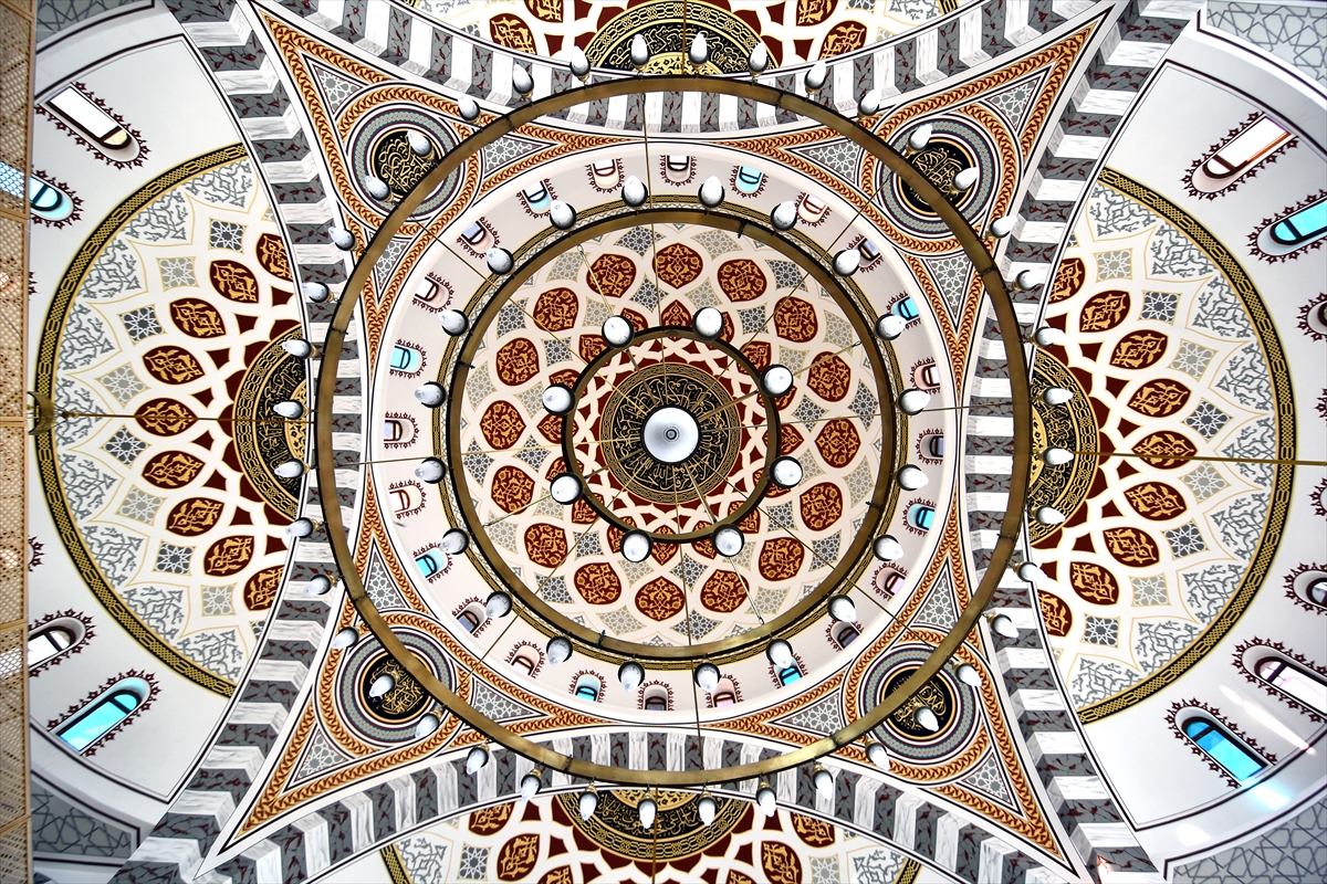 konyali-nakkas-mustafa-oren-camileri-osmanli-ve-selcuklu-motifleriyle-susluyor-006.jpg