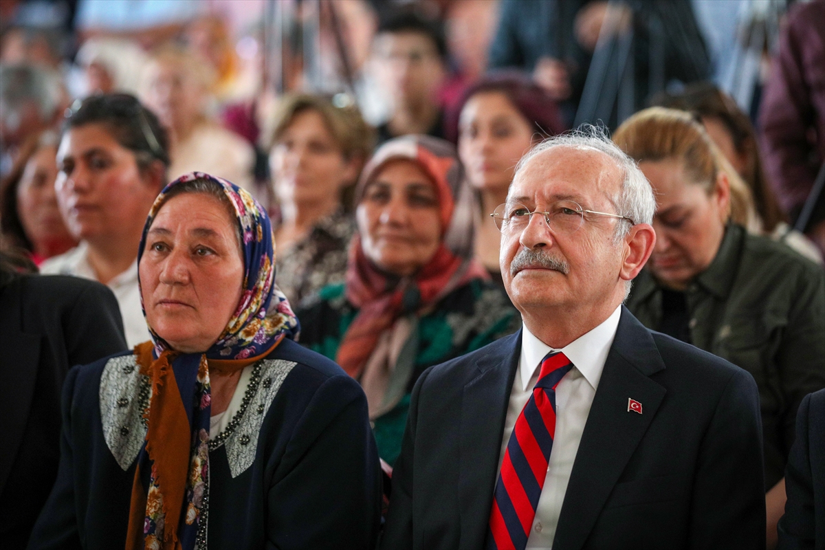 chp-lideri-kilicdaroglu-konyada-kadin-ciftcilerde-bir-araya-geldi.jpg