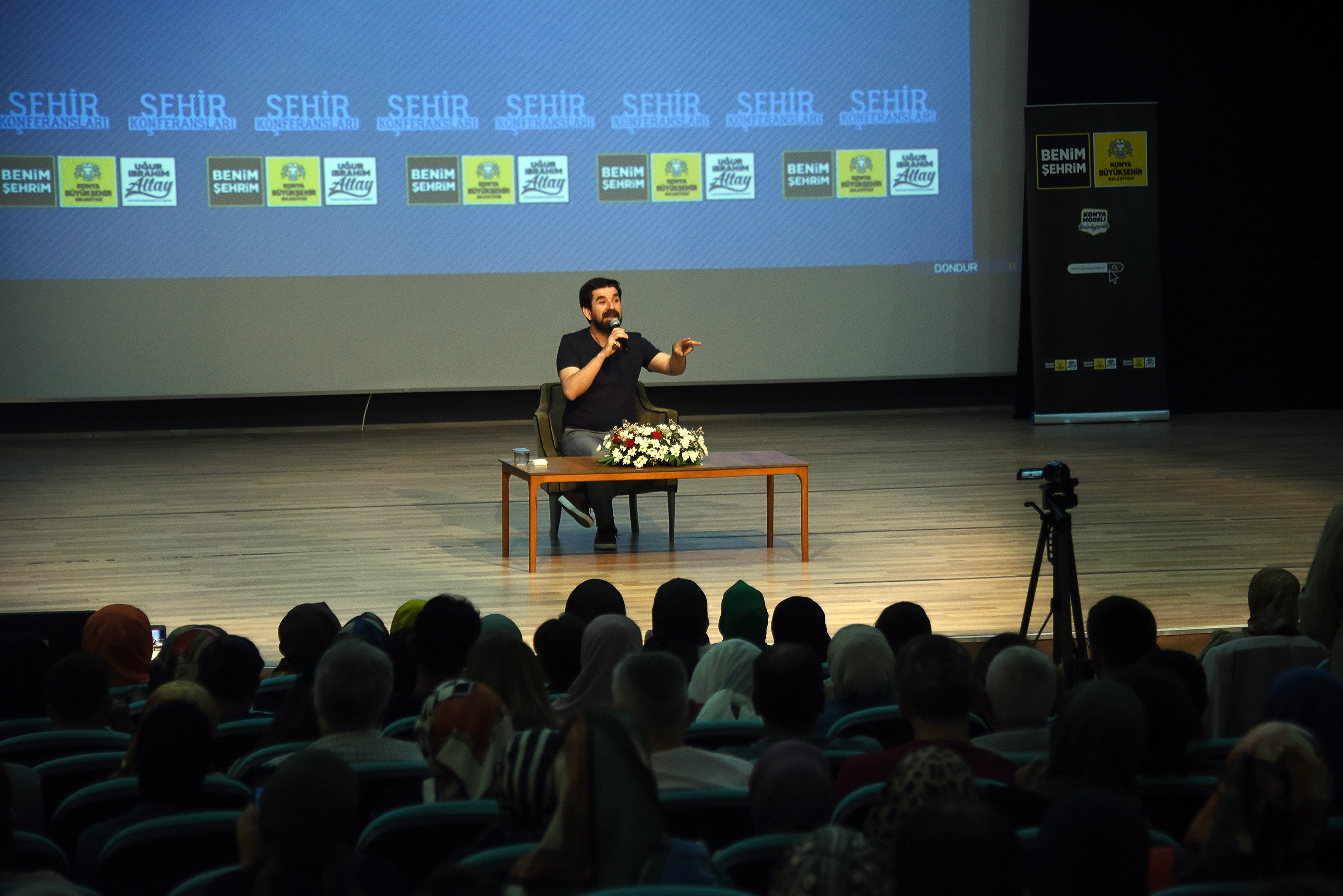 konyada-sehir-konferanslari-suruyor-002.jpg