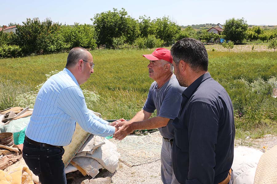 meramda-4-mahalle-son-yagislardan-etkilendi-baskan-kavus-inceleme-yapti-006.jpg