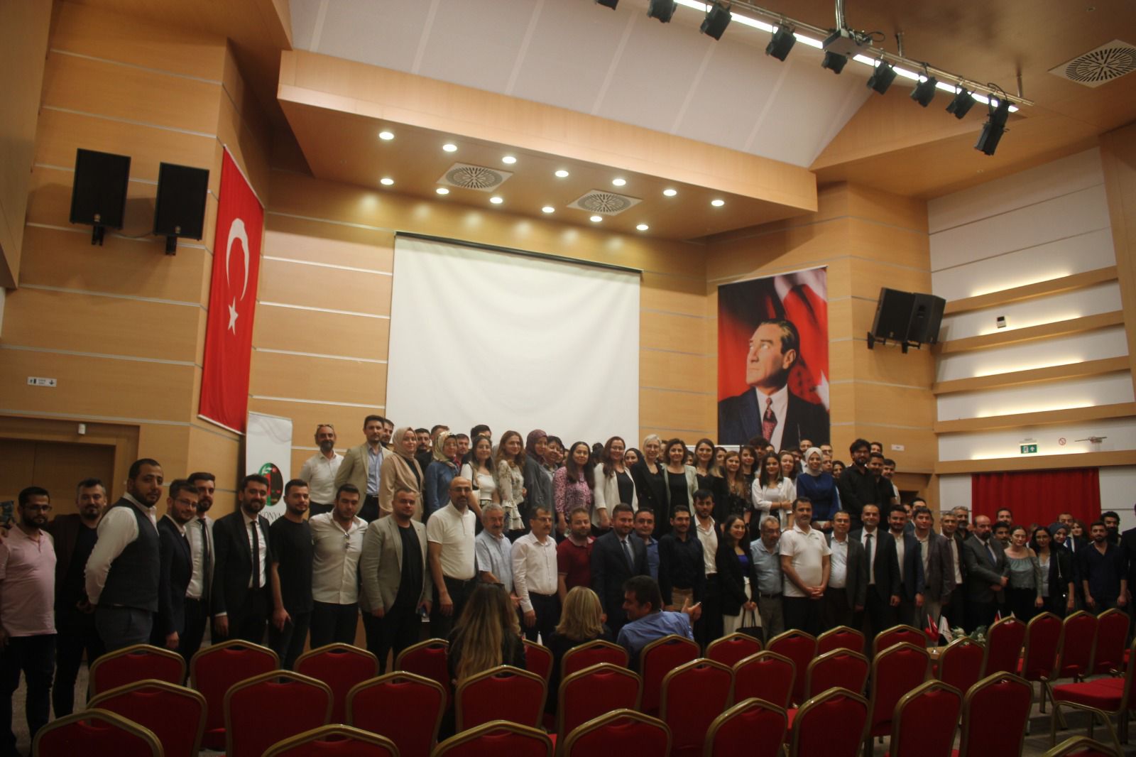 konya-barosunda-secim-heyecani-elif-kizir-adayligini-acikladi-002.jpeg