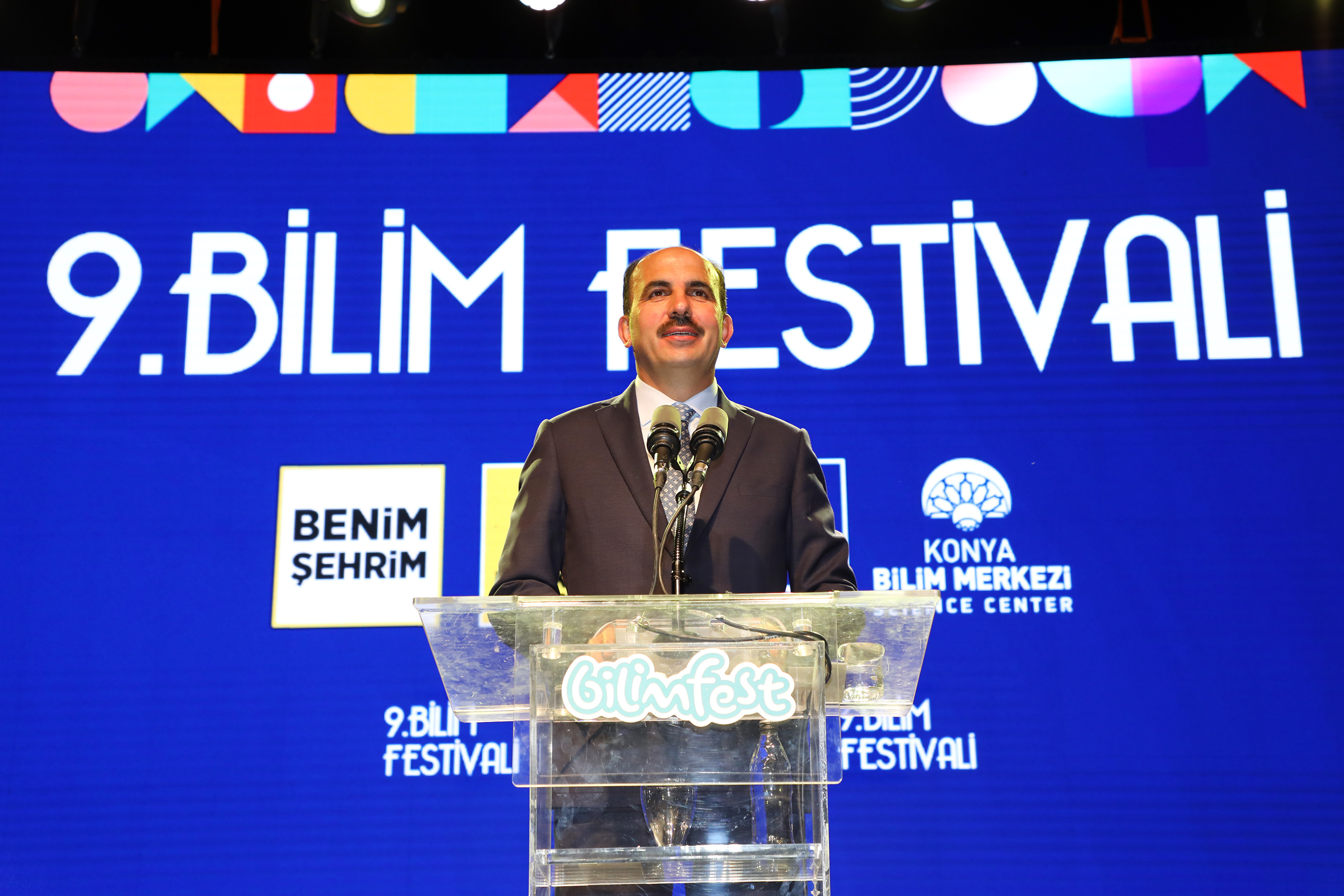 baskan-altay-tum-vatandaslari-9-konya-bilim-festivaline-davet-etti.jpg