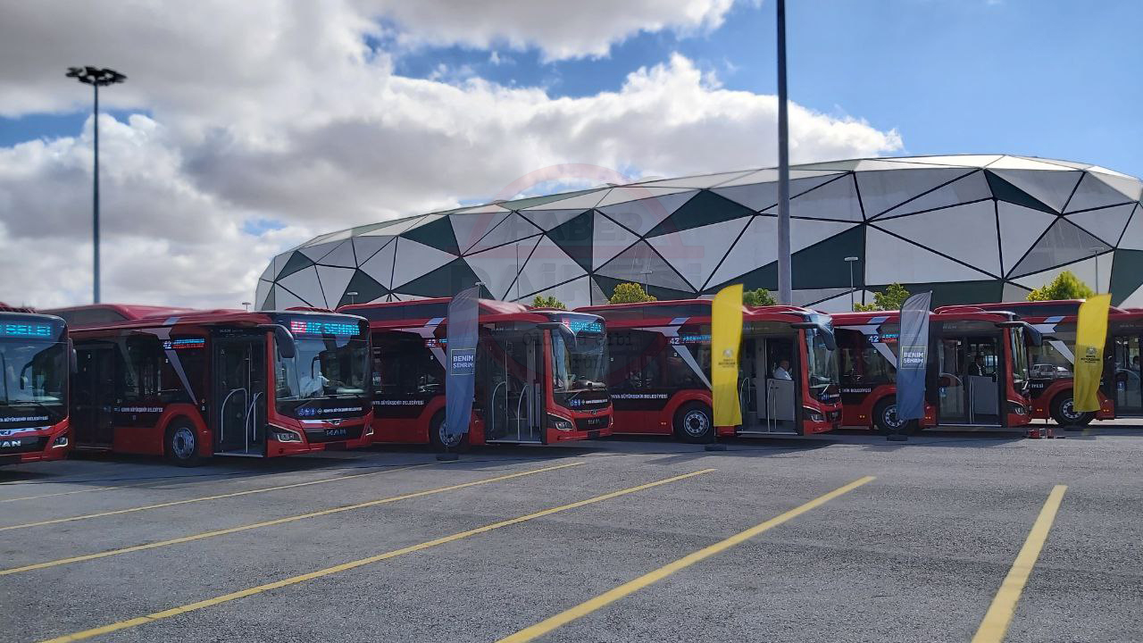 konyanin-yeni-otobusleri-trafikte-iste-ilk-goruntuler-003.jpg