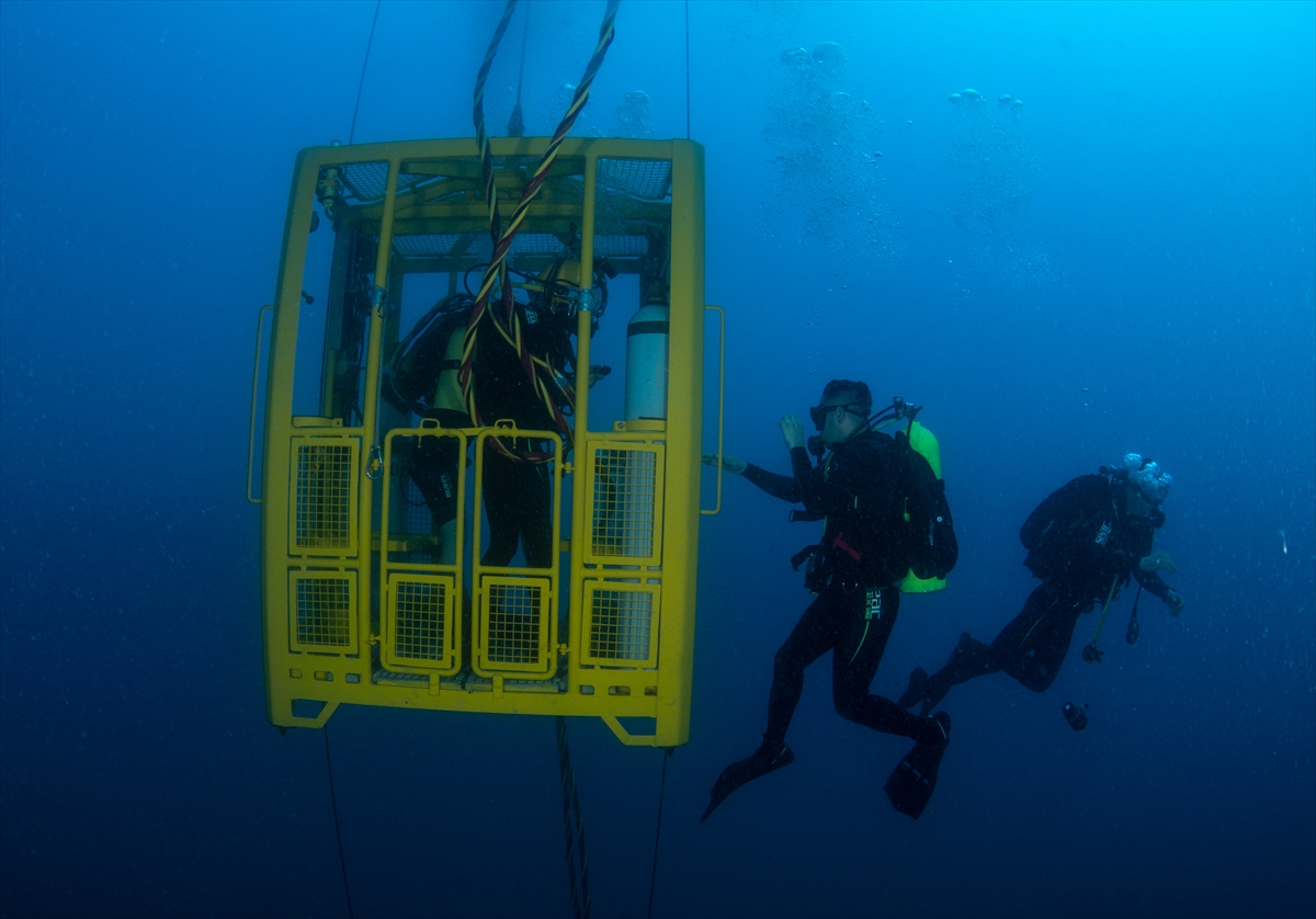 mavi-vatanin-kahramanlari-denizalti-kurtarma-operasyonlarinda-sinir-tanimiyor.jpg