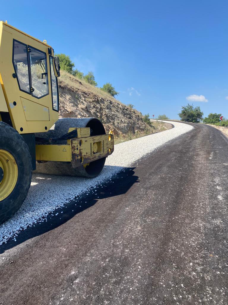 konyanin-bu-ilcesinde-mahalle-yollari-artik-daha-konforlu.jpg