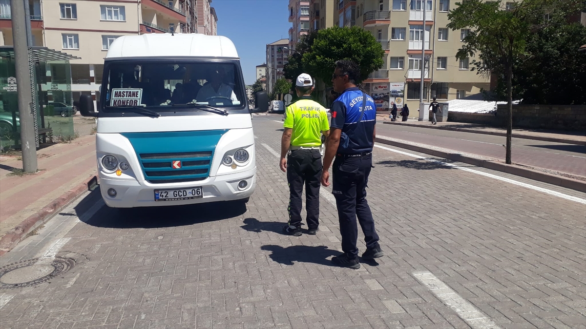 konya-seydisehirde-sehir-ici-yolcu-minibusleri-denetlendi.jpg